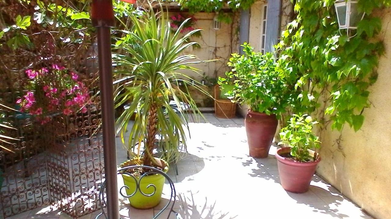 Le Domaine De La Lezardiere B&B Espiet Εξωτερικό φωτογραφία